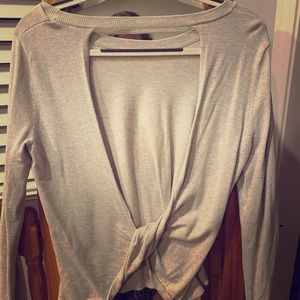 [Fabletics] Peek-back + sexy + cozy + athletic top